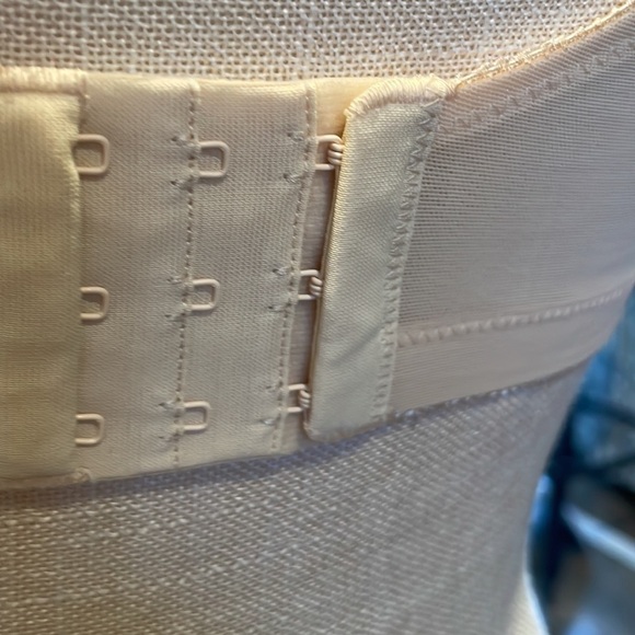 Amoena Ella Mastectomy Prosthetic Wire‎ Free Floral Bra - Picture 6 of 8